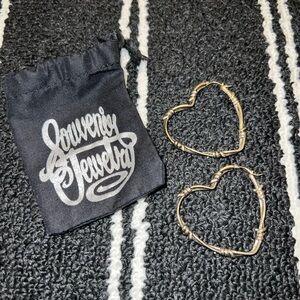 Souvenir Jewelry Gold Plated Barbed Wire Heart Hoops